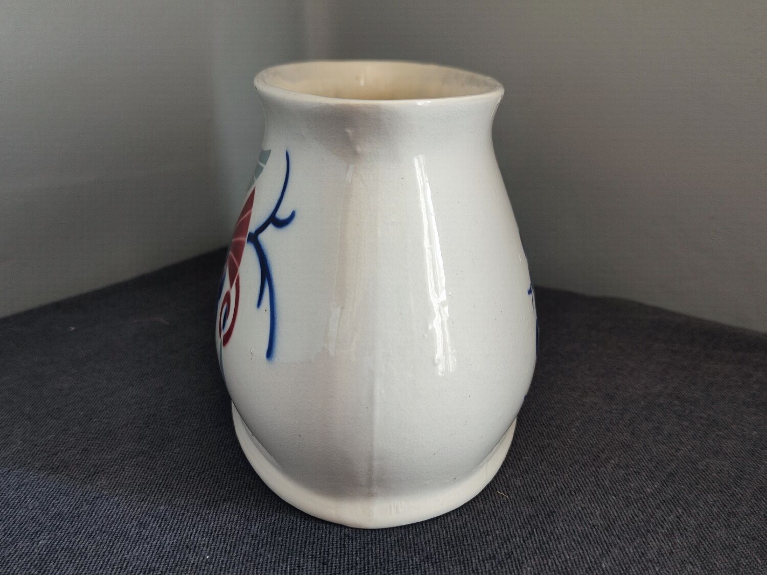 Old ceramic pot cache Lunéville art deco