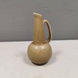 A Ritzi vase with handle by Gunnar Nylund  for Rörstrand, Sweden 1960s.
