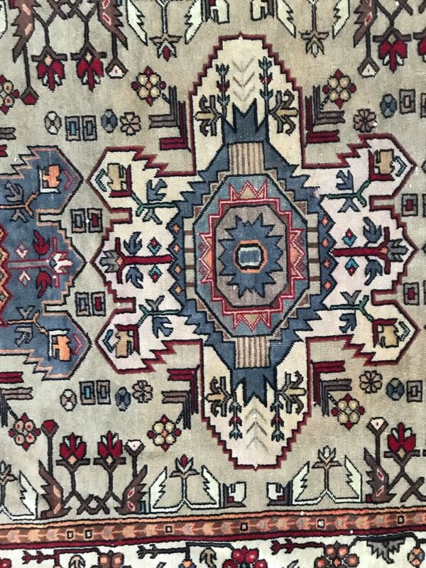 Carpet Caucasian chirwan 20th century handmade 130 x 204 cm