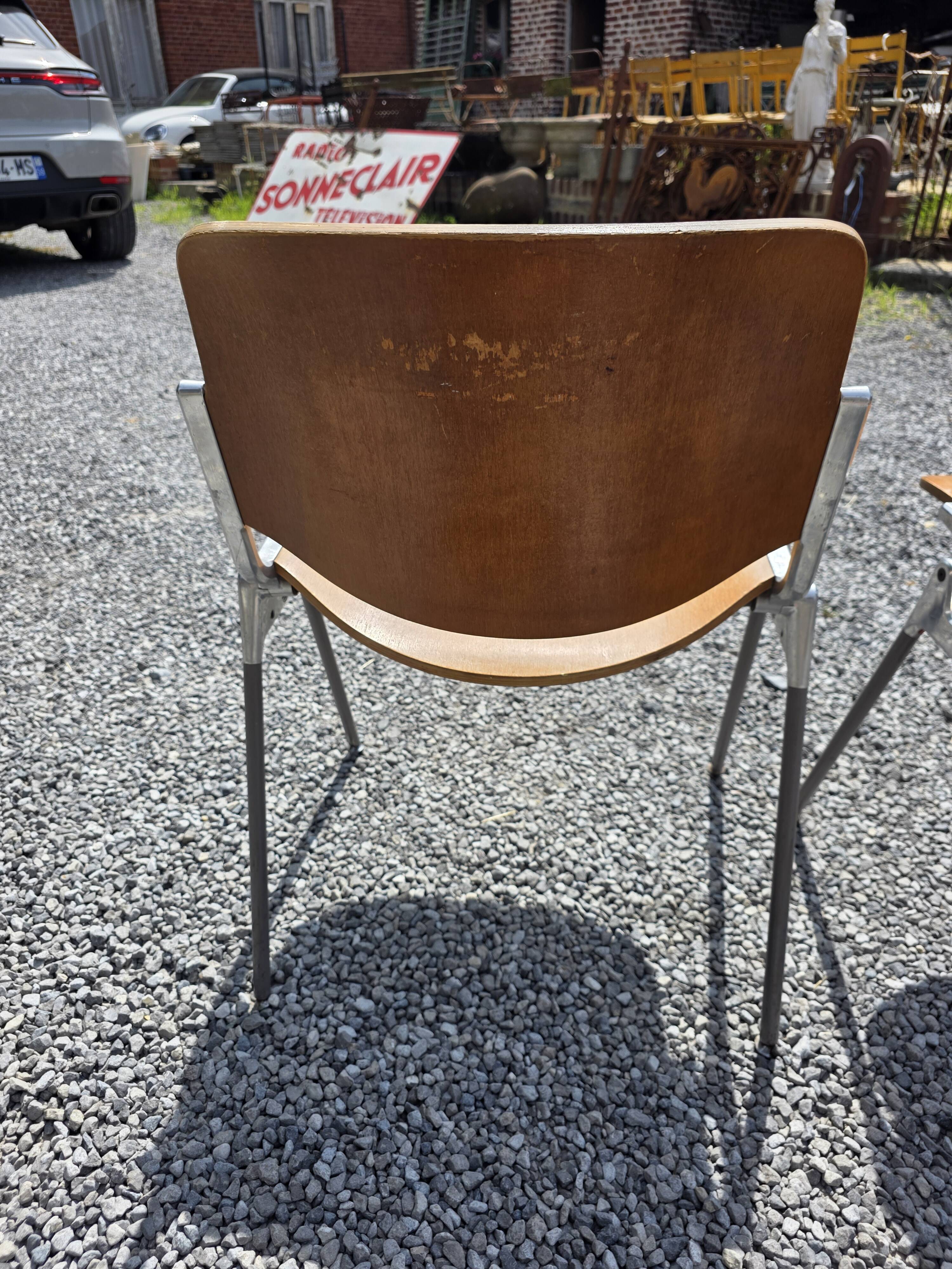 Paire de chaises "DSC 106" par Giancarlo Piretti pour Castelli, 1960