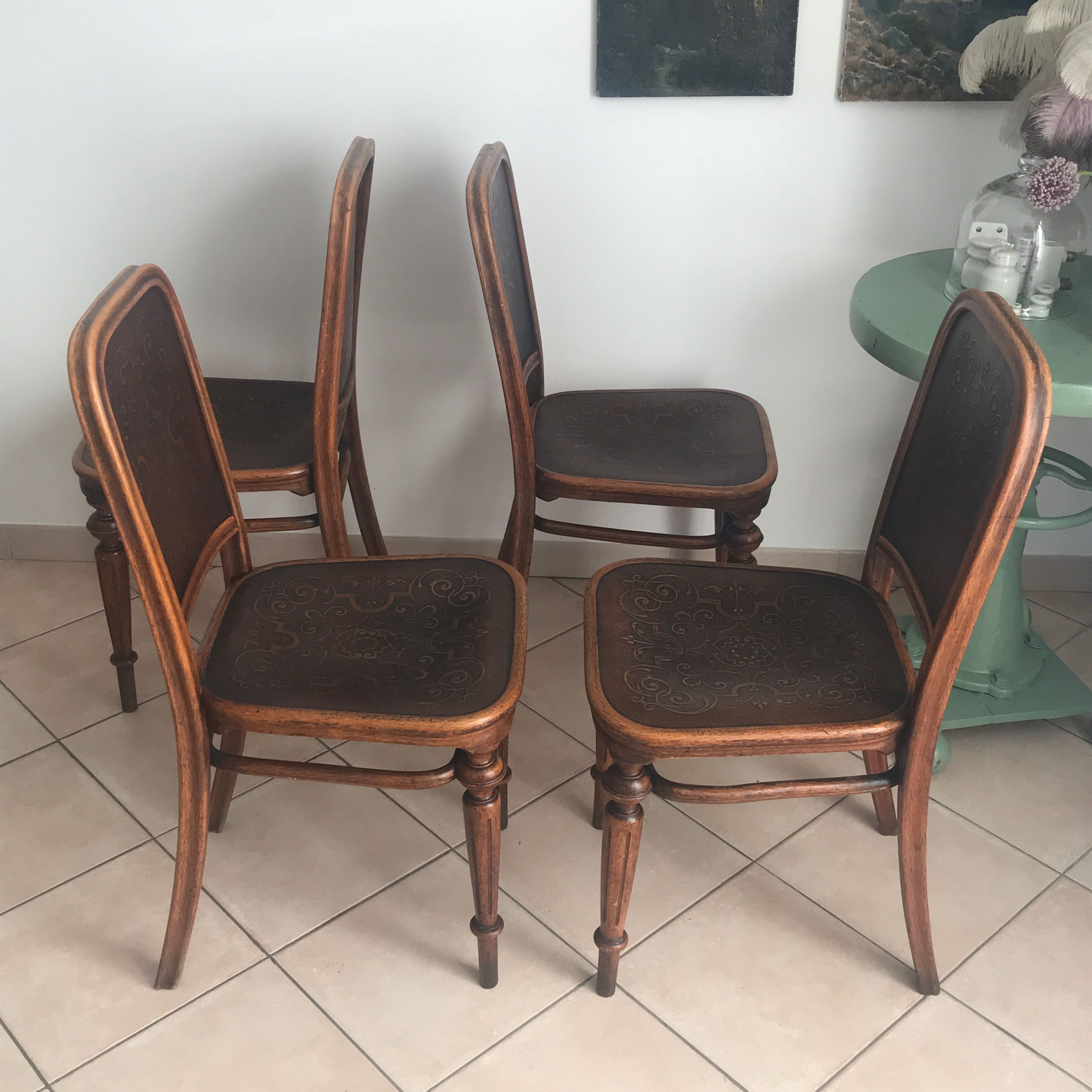 4 Thonet chairs