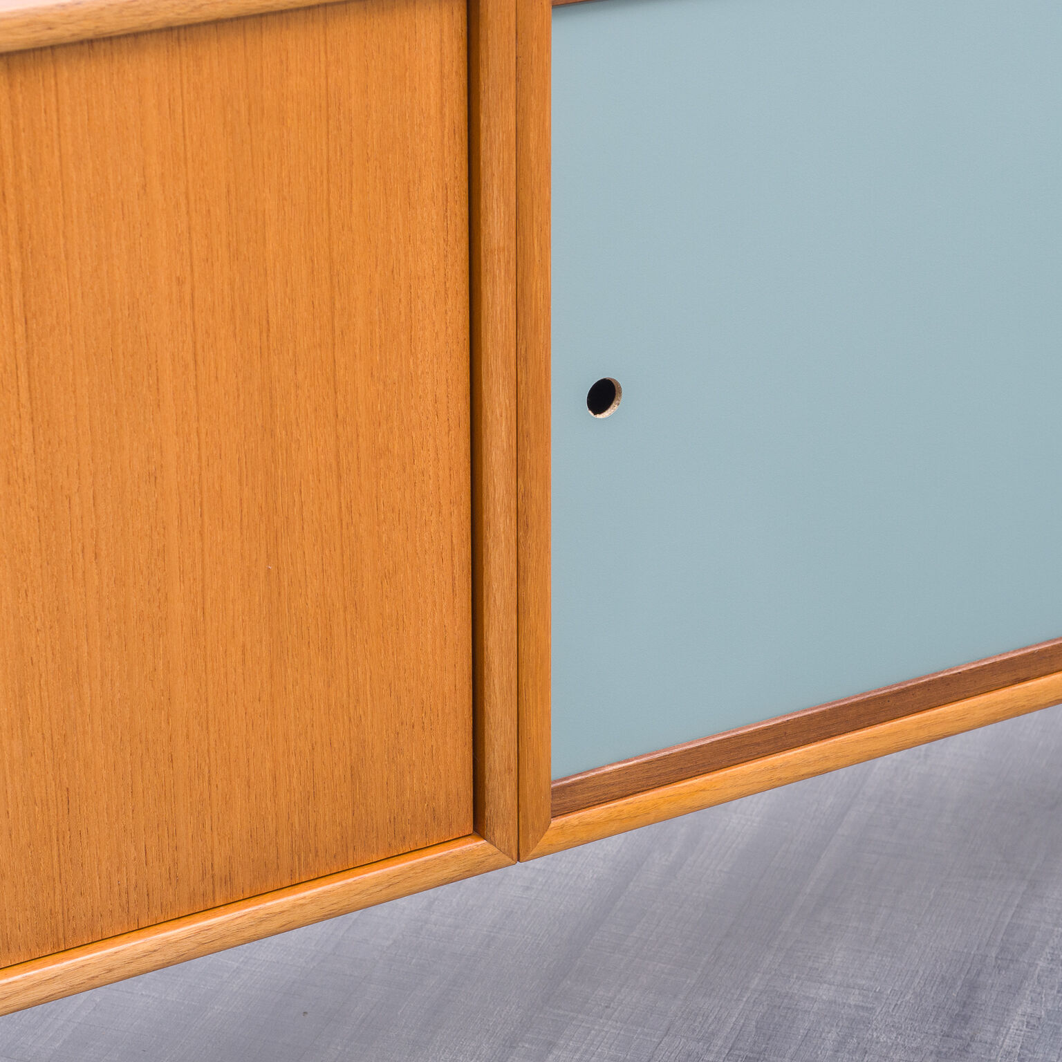 Sideboard in teak, 300cm