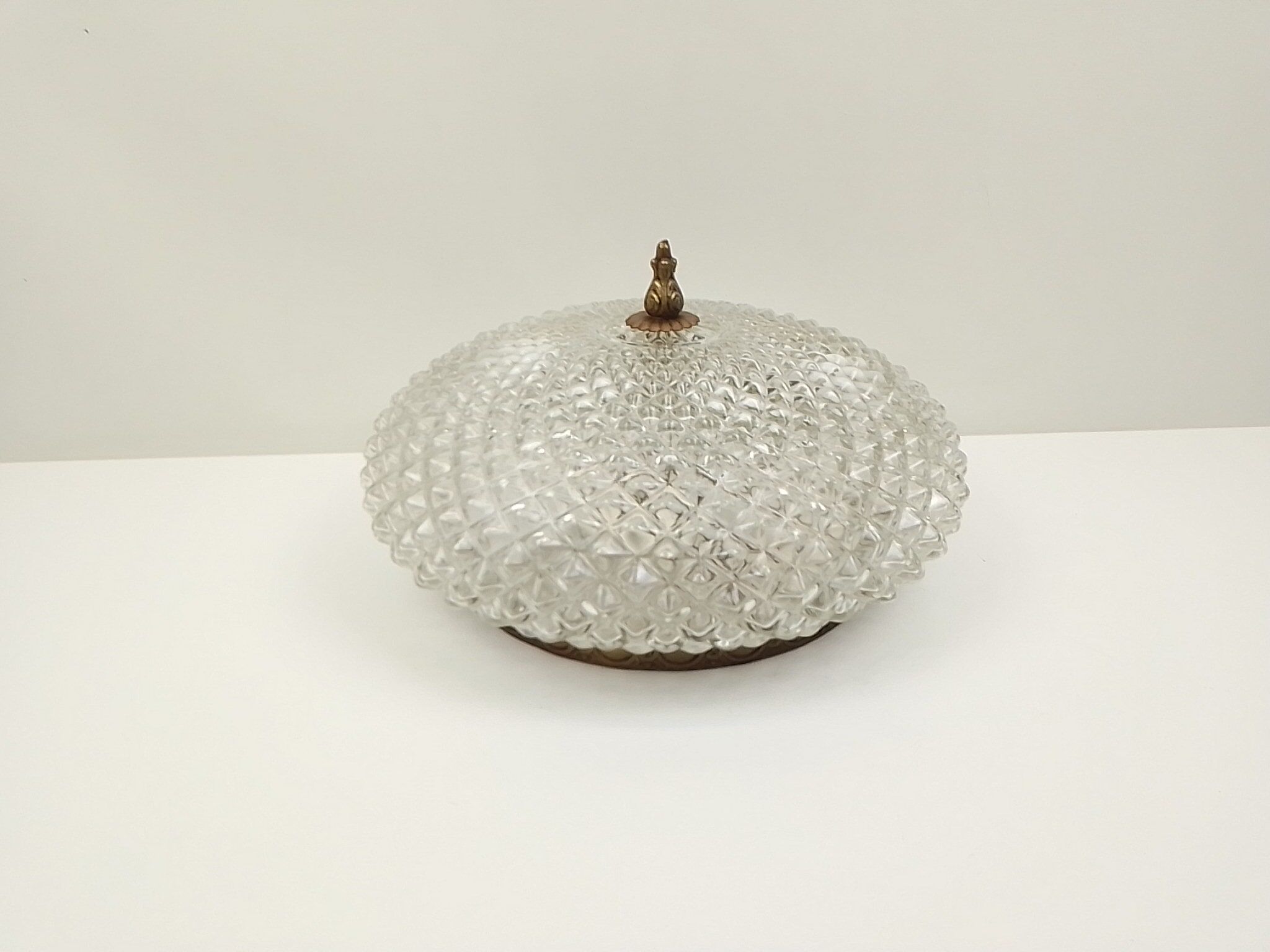 Vintage round ceiling lamp in glass and brass – Diameter 30 cm