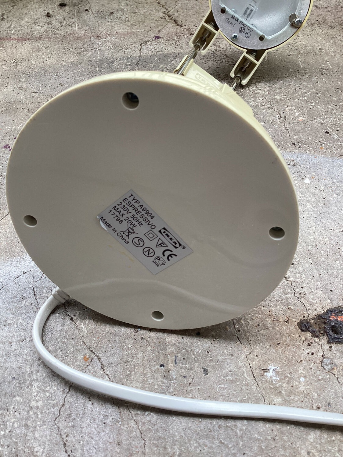 IKEA espressivo vintage cream desk lamp