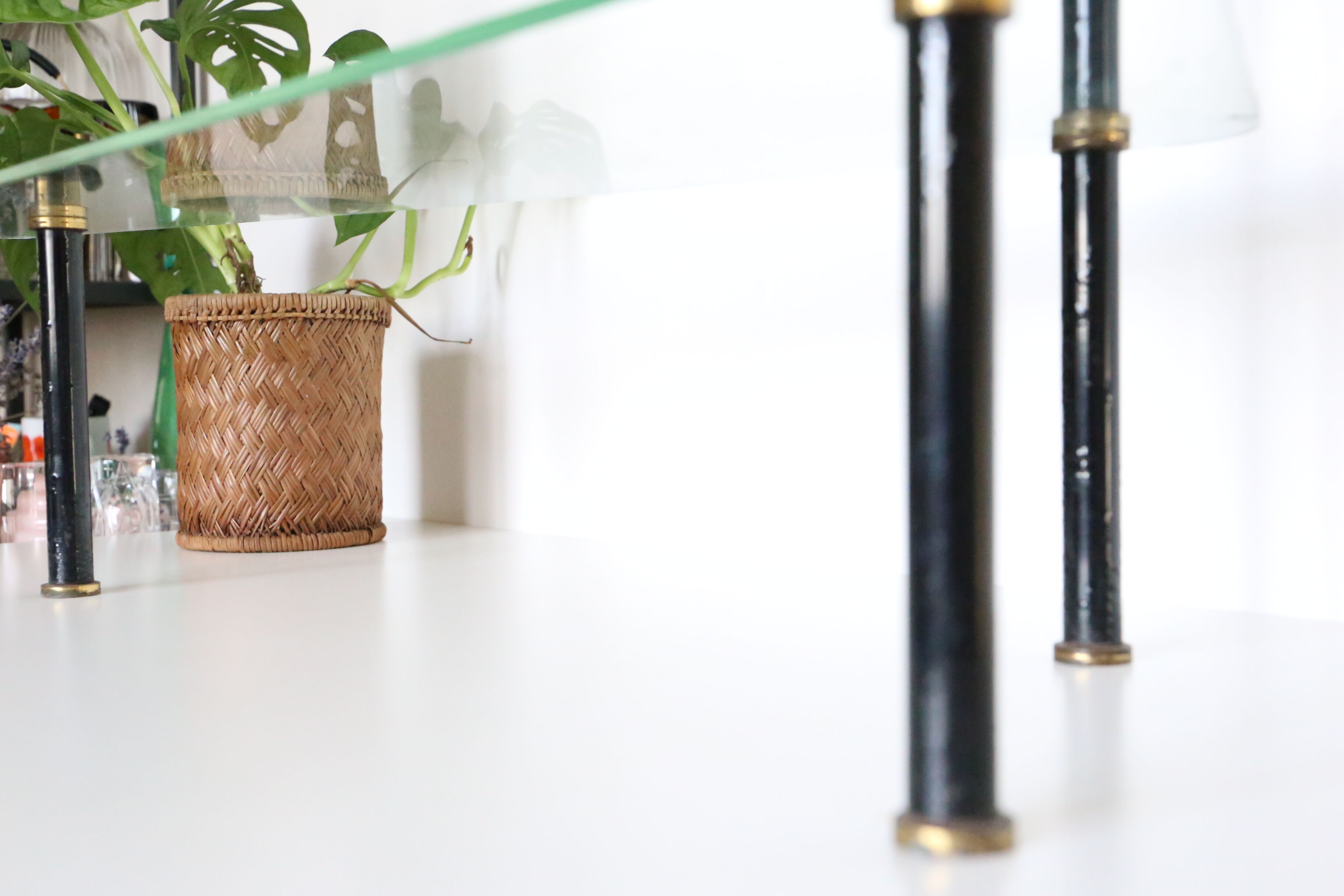 Glass coffee table, display, Dakora Nantes, 1950