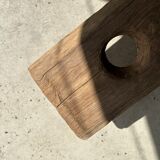 Side table in blond teak openwork tray