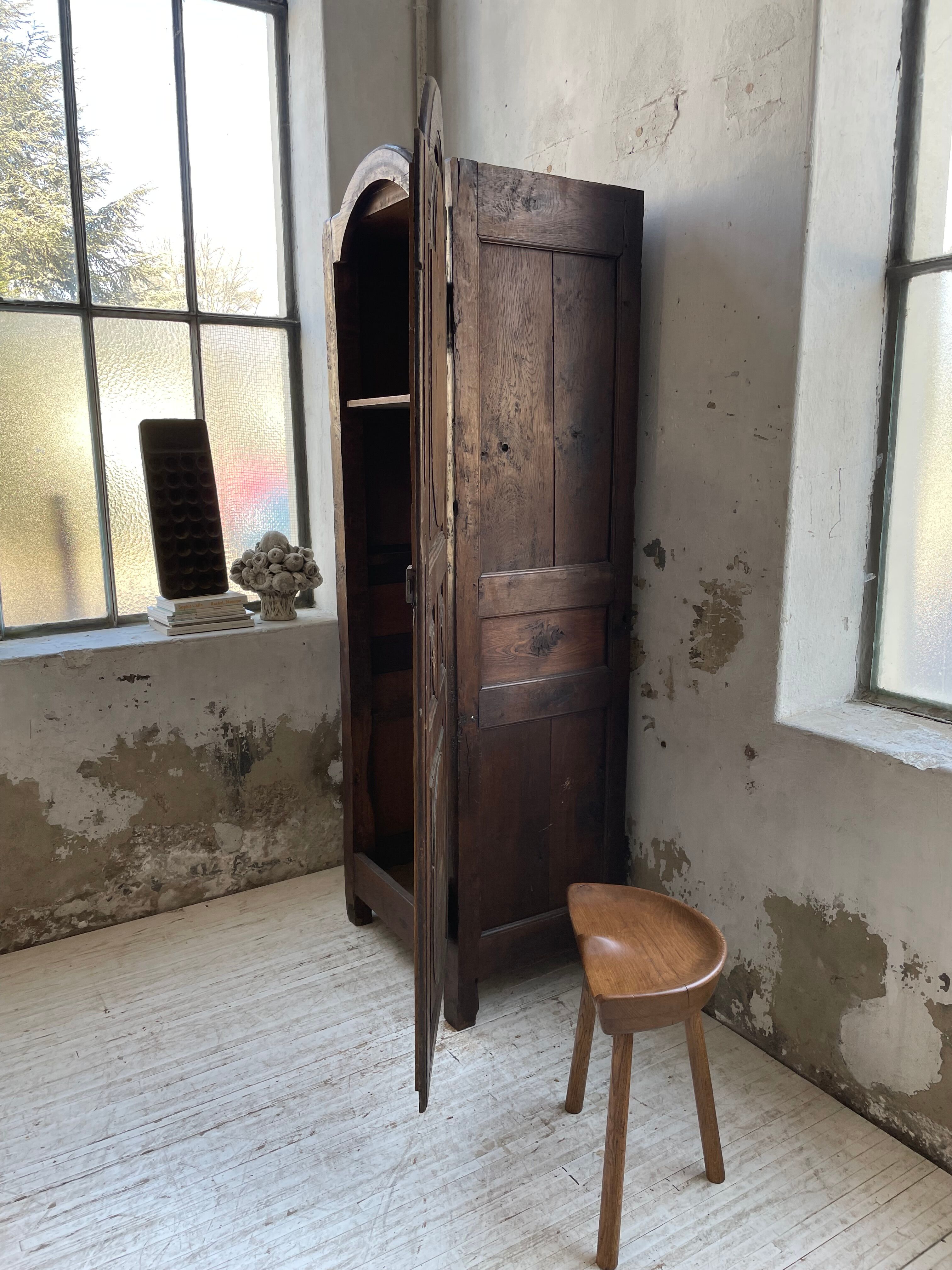 Savoyard solid oak cabinet XVIIIth