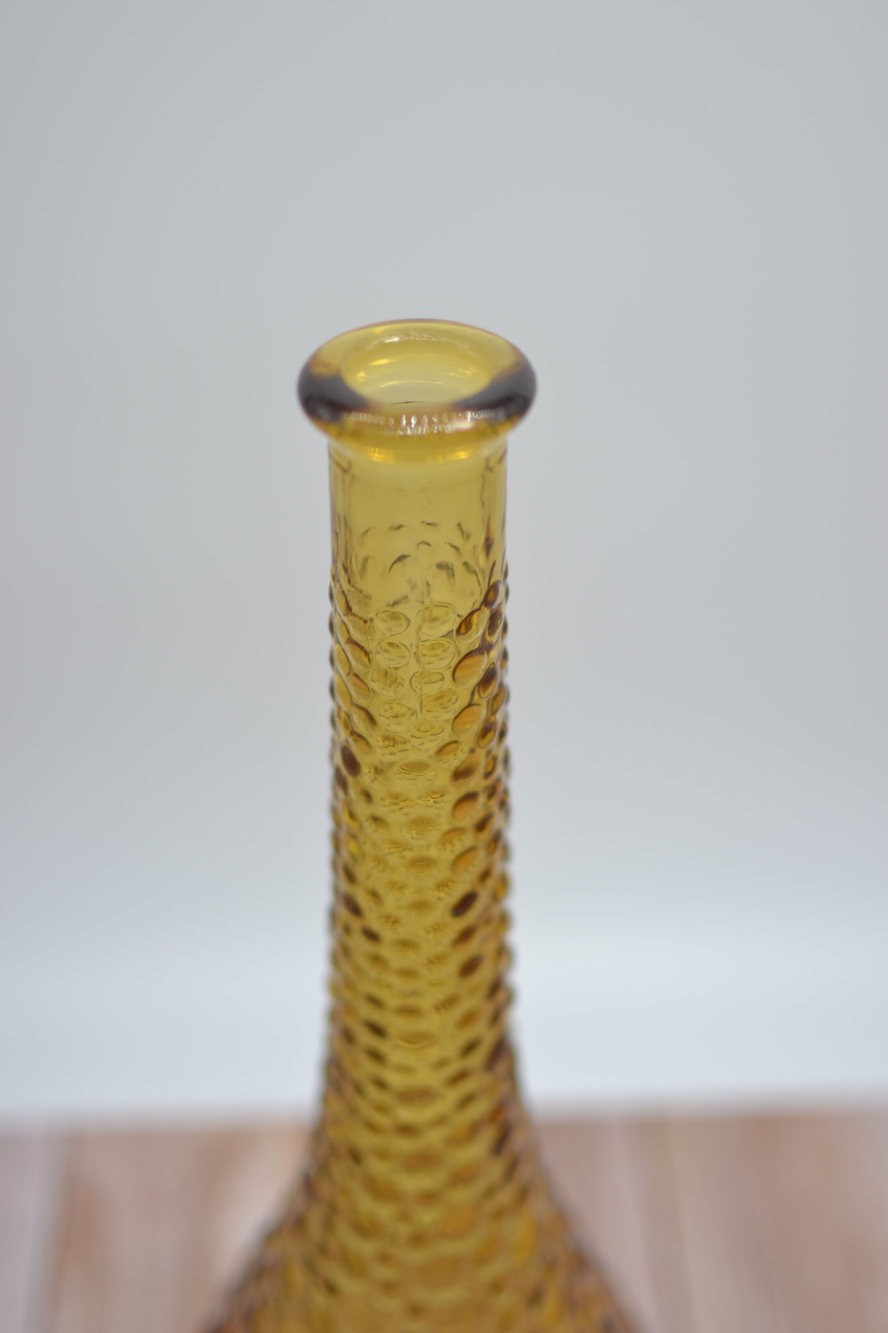 Yellow empolie decanter 39 centimeters 50/60 years without cap