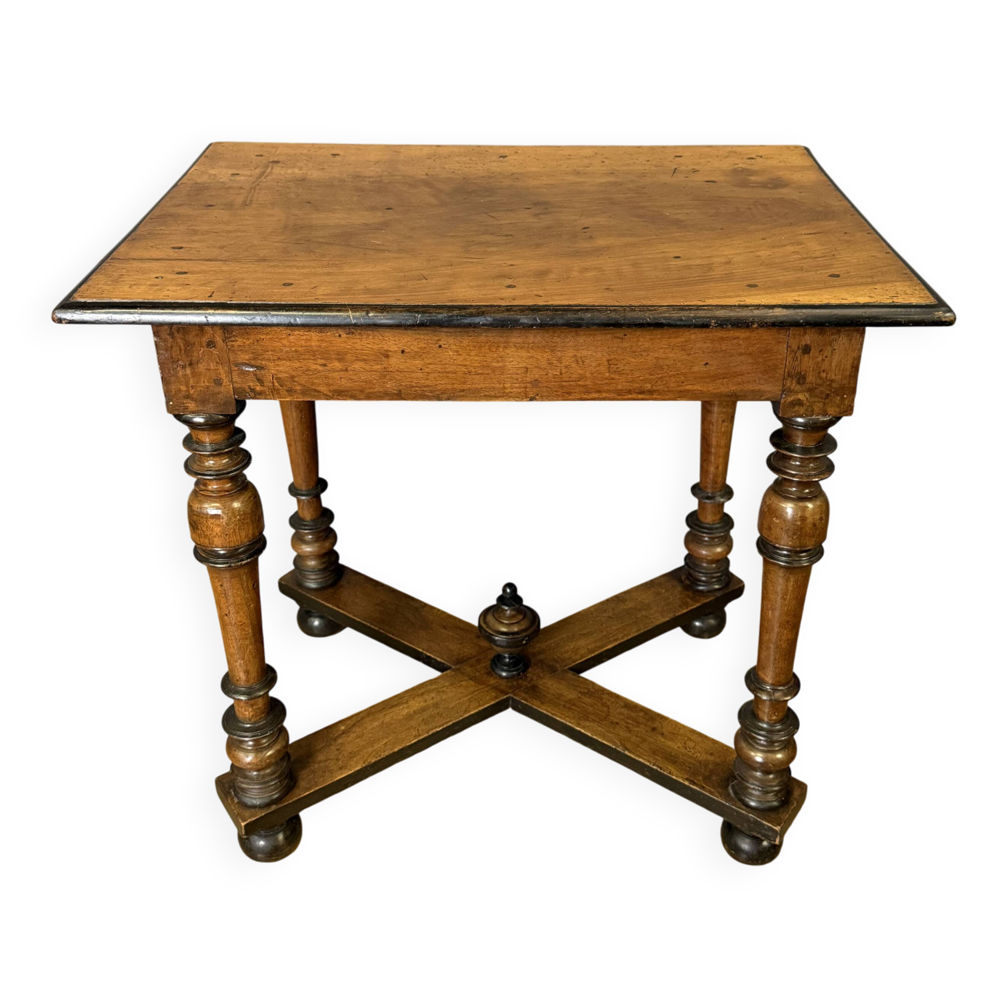 Table Louis XIII