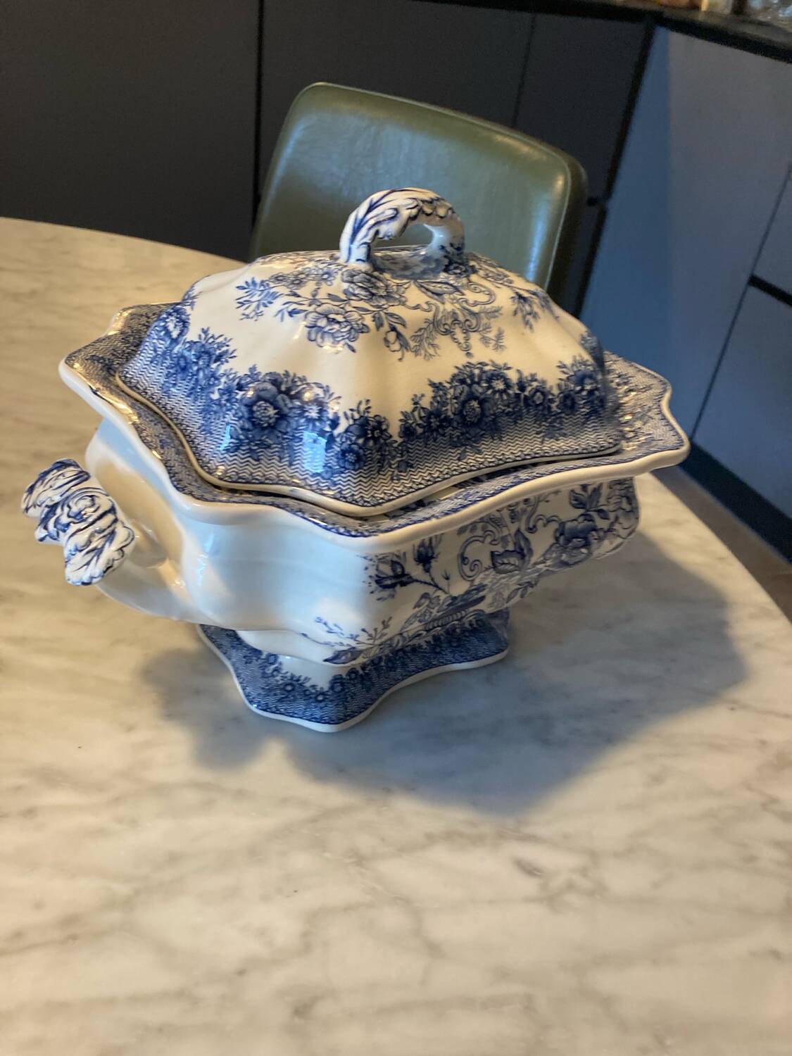 Mason's vegetable tureen