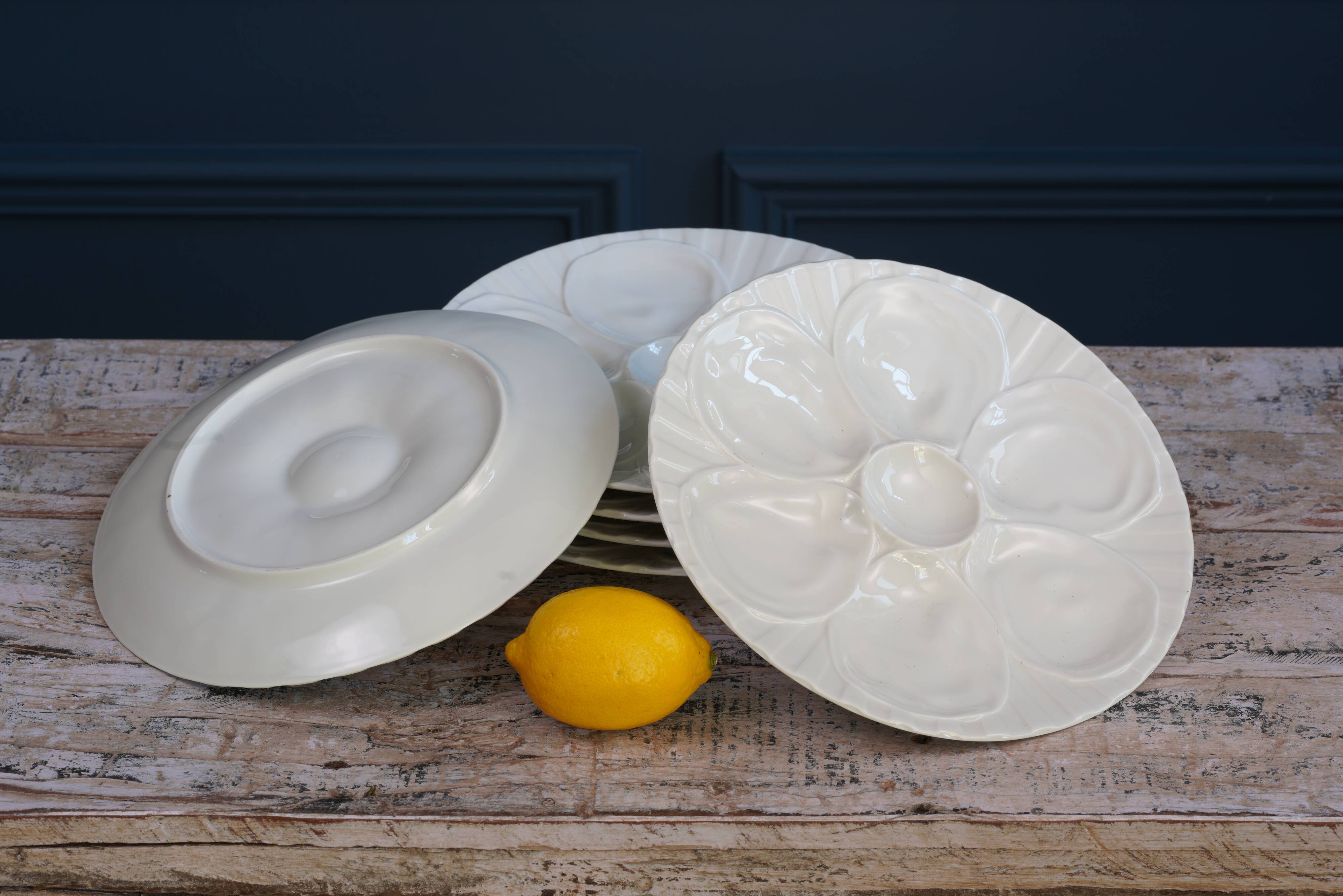 Six 1970's pillivuyt white oyster plates