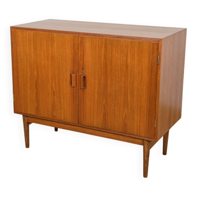 Commode petite de style mid-century par Børge Mogensen pour Søborg Møbelfabrik, Danemark, années 1960.
