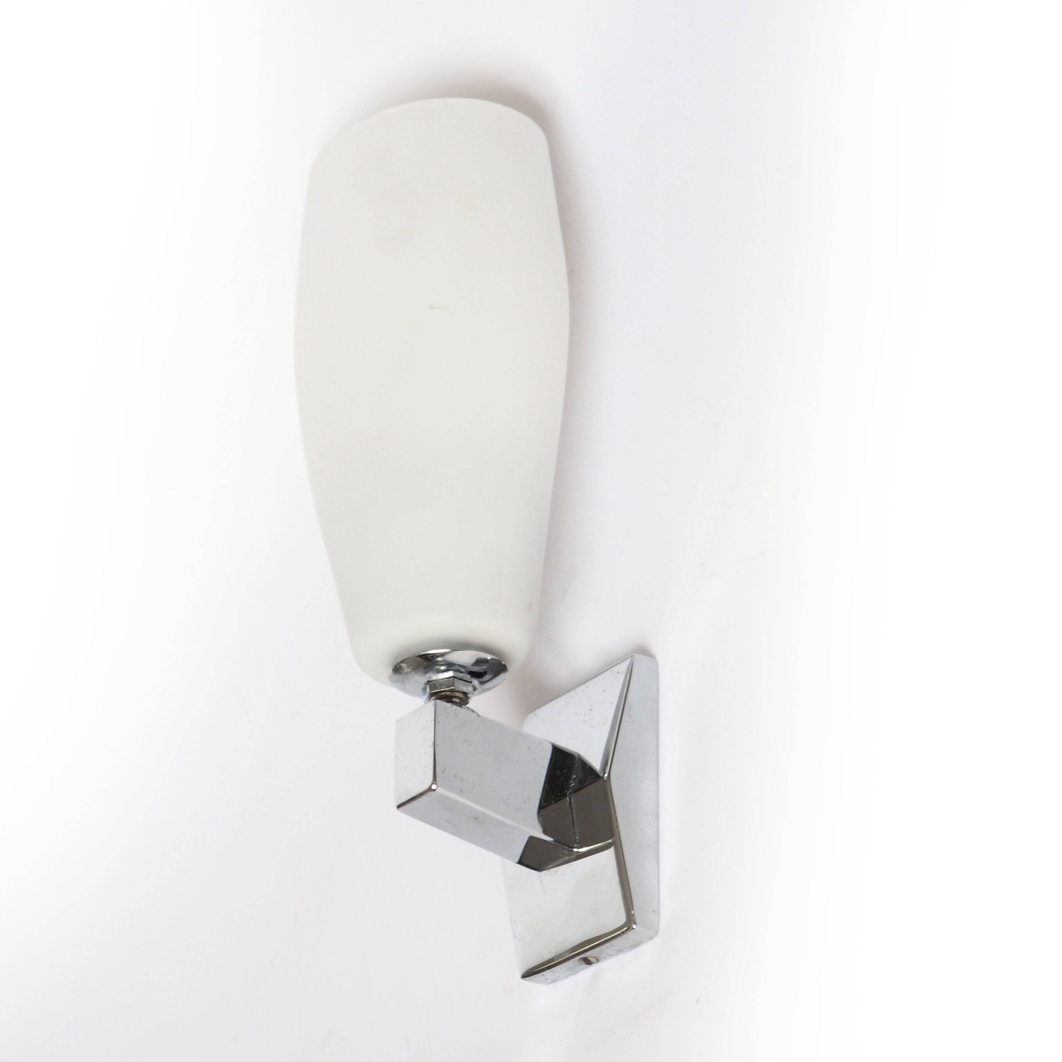 Italian chrome and opaline wall light 1970