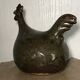Coq vintage en grès émaillé vert olive