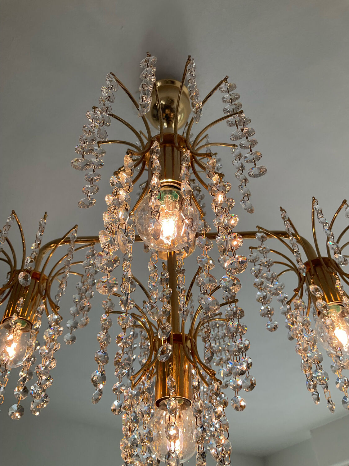 Crystal tassel chandelier from the 60s and 70s