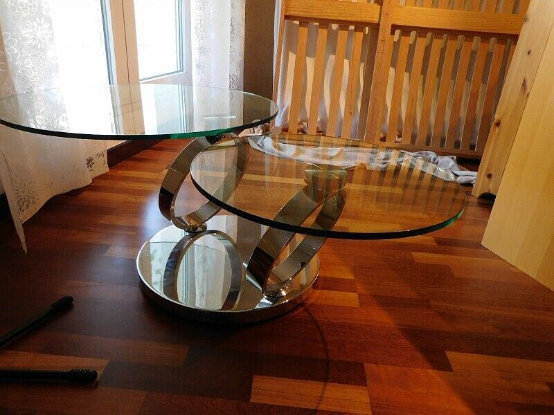 Coffee table glass and chrome metal