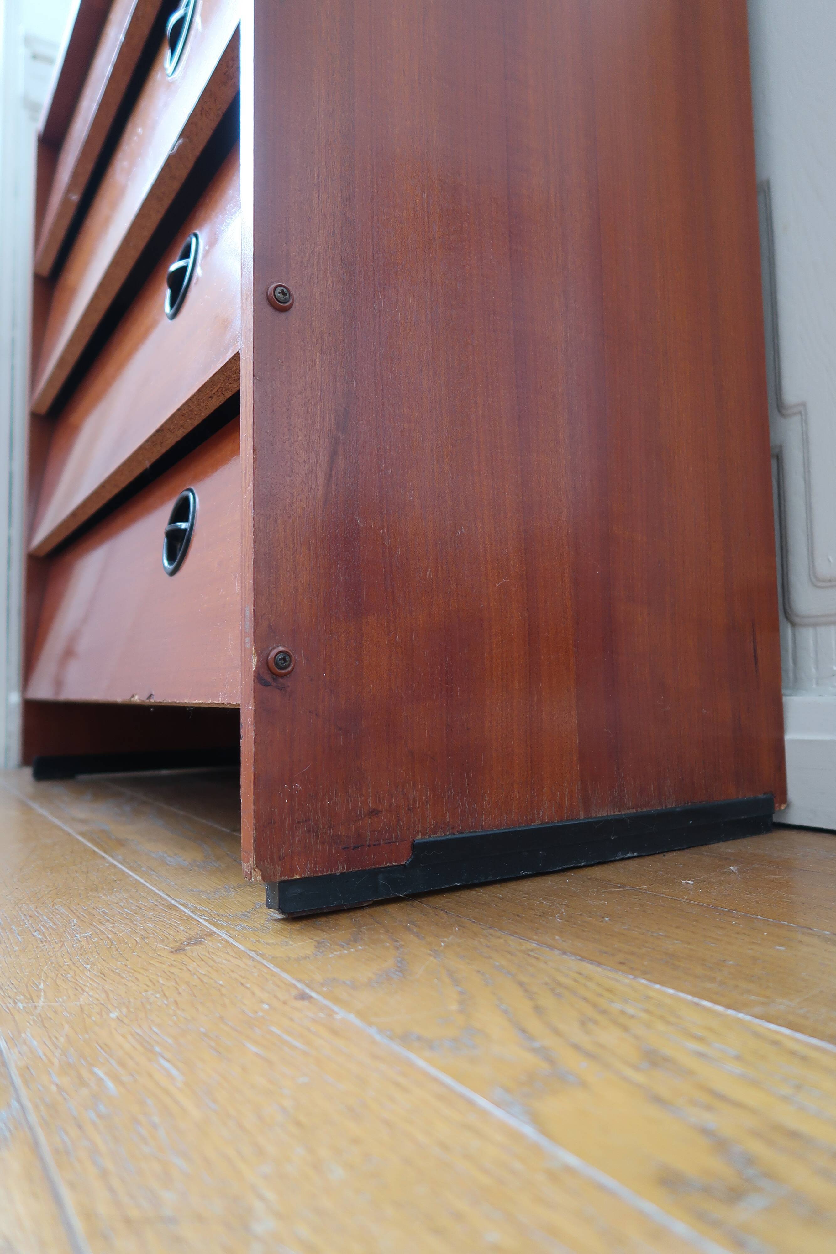 Dresser 1960