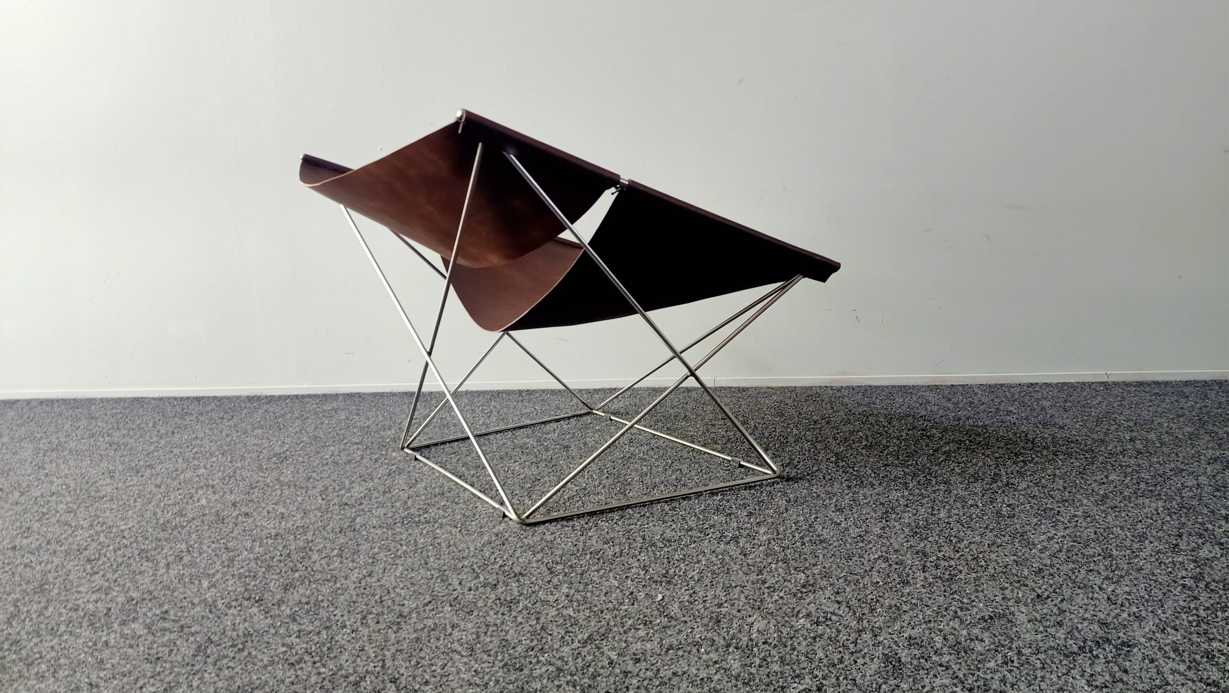 Artifort 'Butterfly'chair by Pierre Paulin