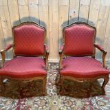 Paire de fauteuils cabriolets de style Louis XVI soie Rouge