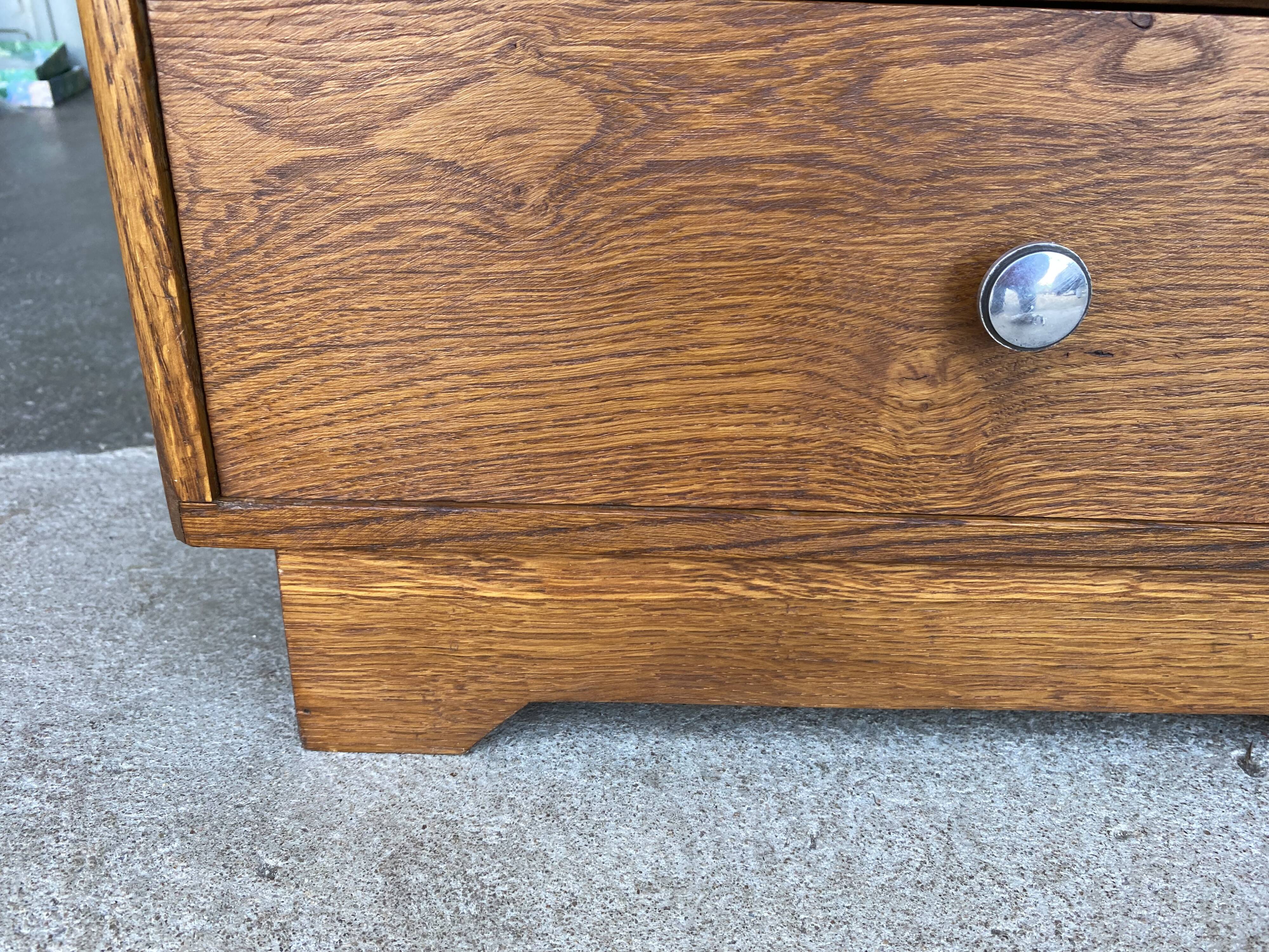 Petite Commode chêne six tiroirs
