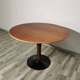 Drevotvar coffee table