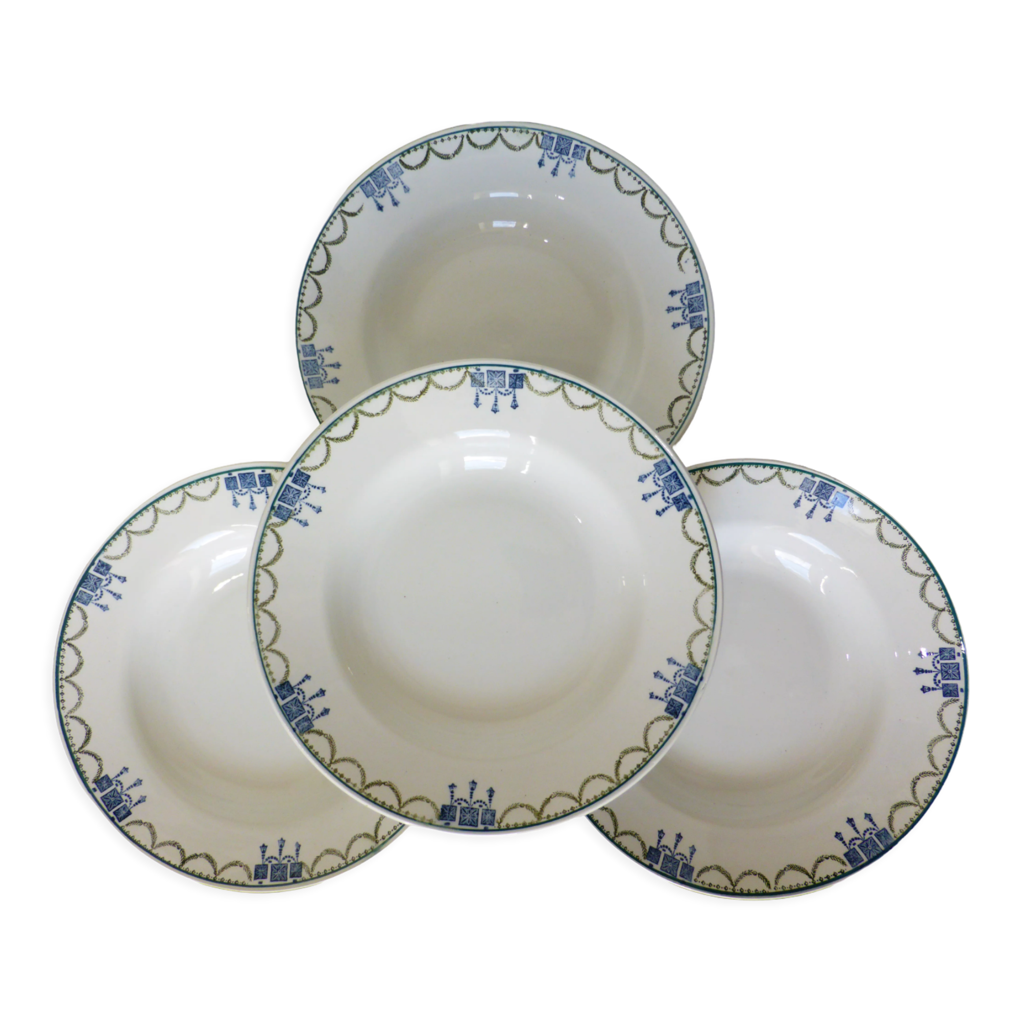 4 vintage soup plates from St Amand 220643