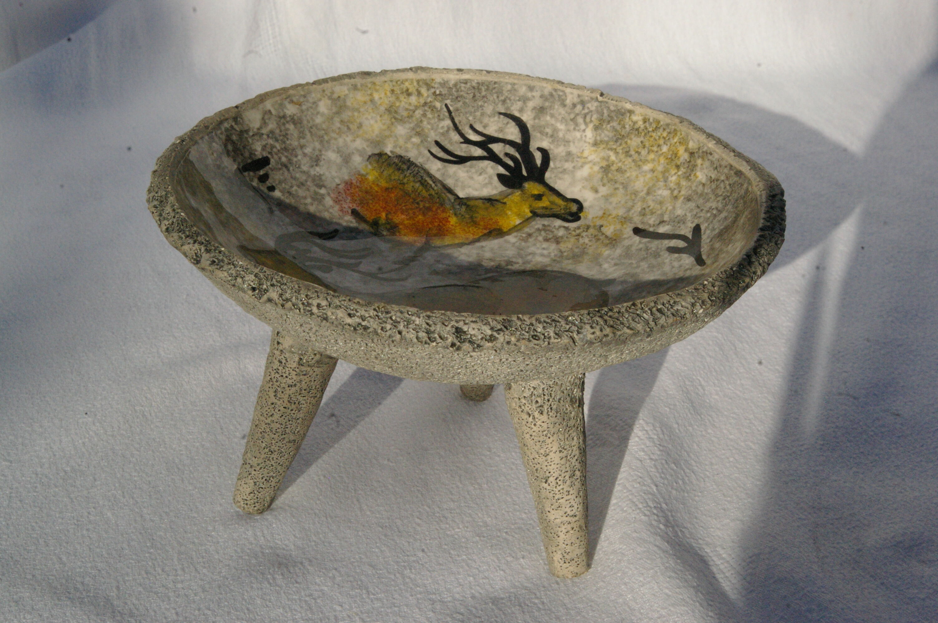 Vintage tripod cut ceramic lava way and rock decoration