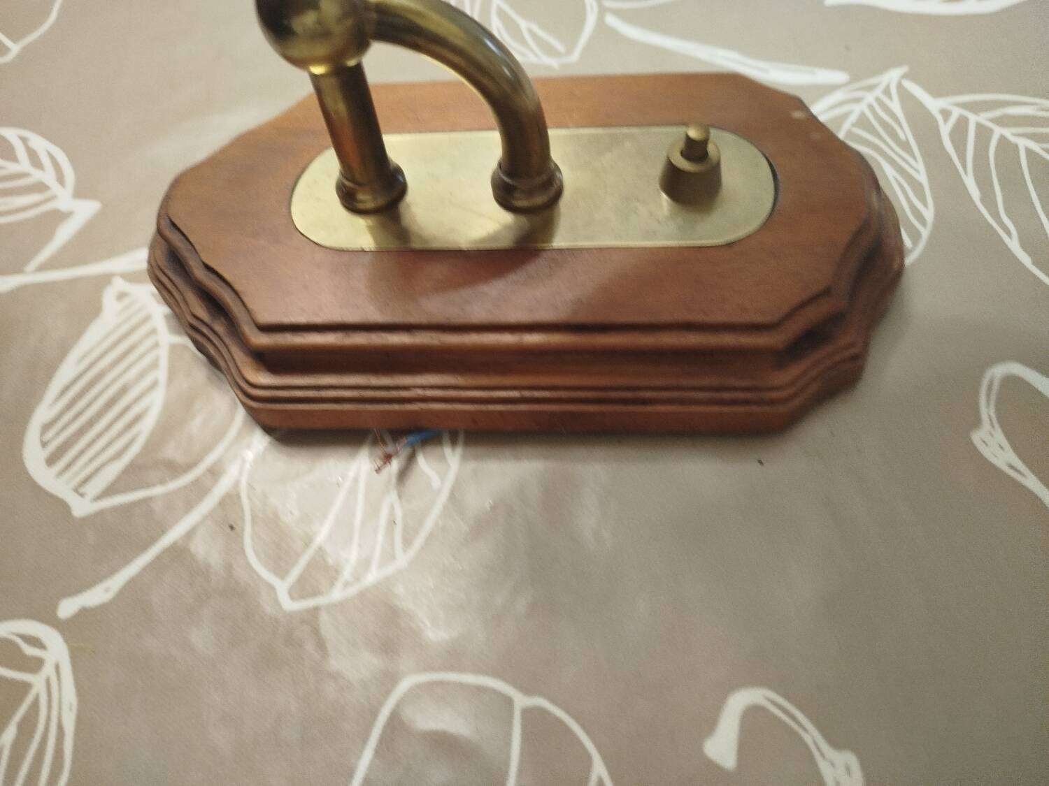 Paire d'appliques vintage bois et verre