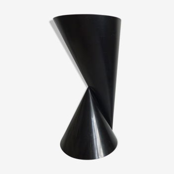 Paul Baars black vase 1990