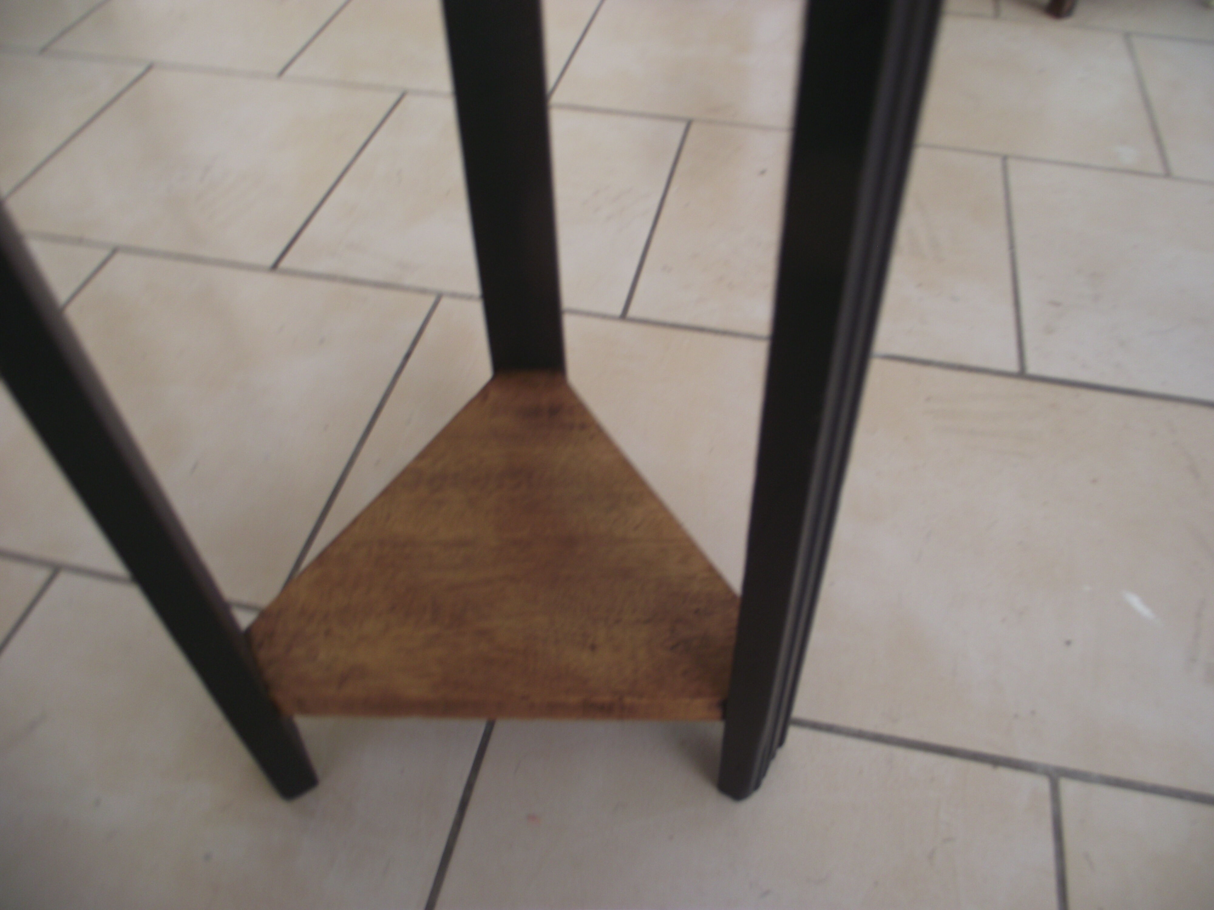 Art Deco healing in African mahogany