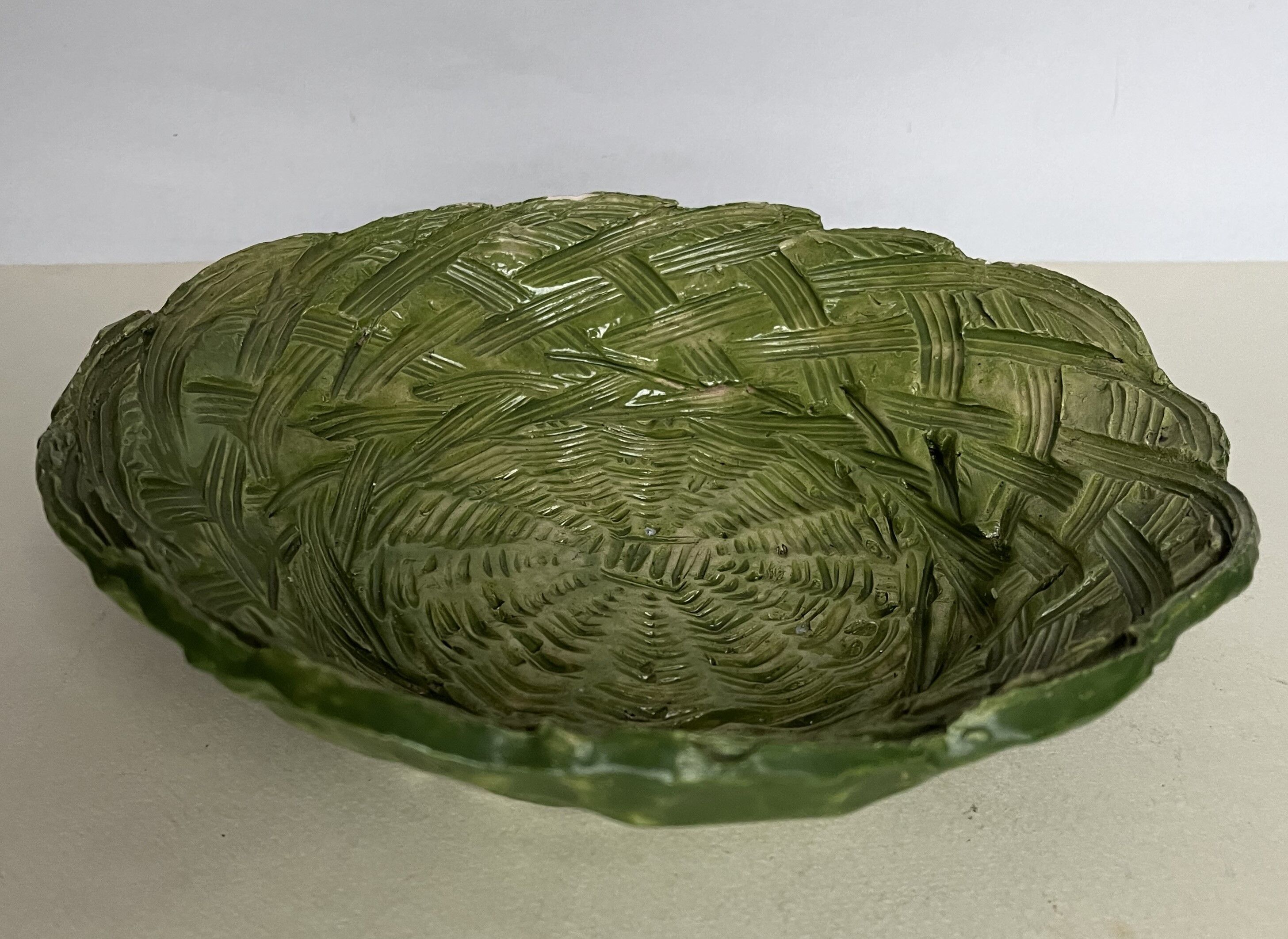 Slip basket