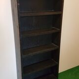 Blackened oak bibus