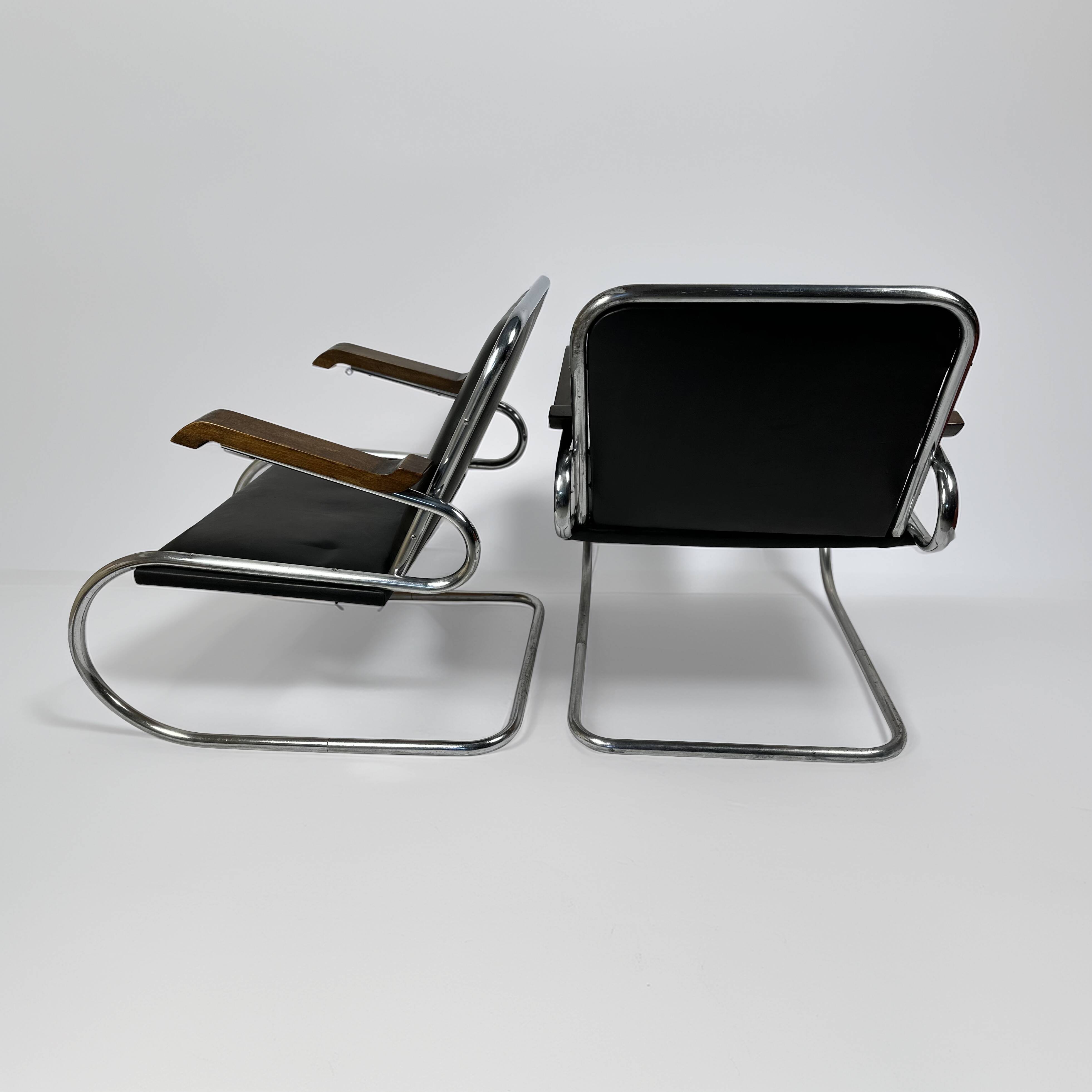 Pair of 1930s - 40s Bauhaus Cantilever Armchairs – Tubular Steel, Wooden Arms