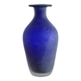 Vase en pâte de verre bleu foncé