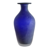 Vase en pâte de verre bleu foncé