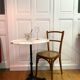 Table de bistrot en marbre
