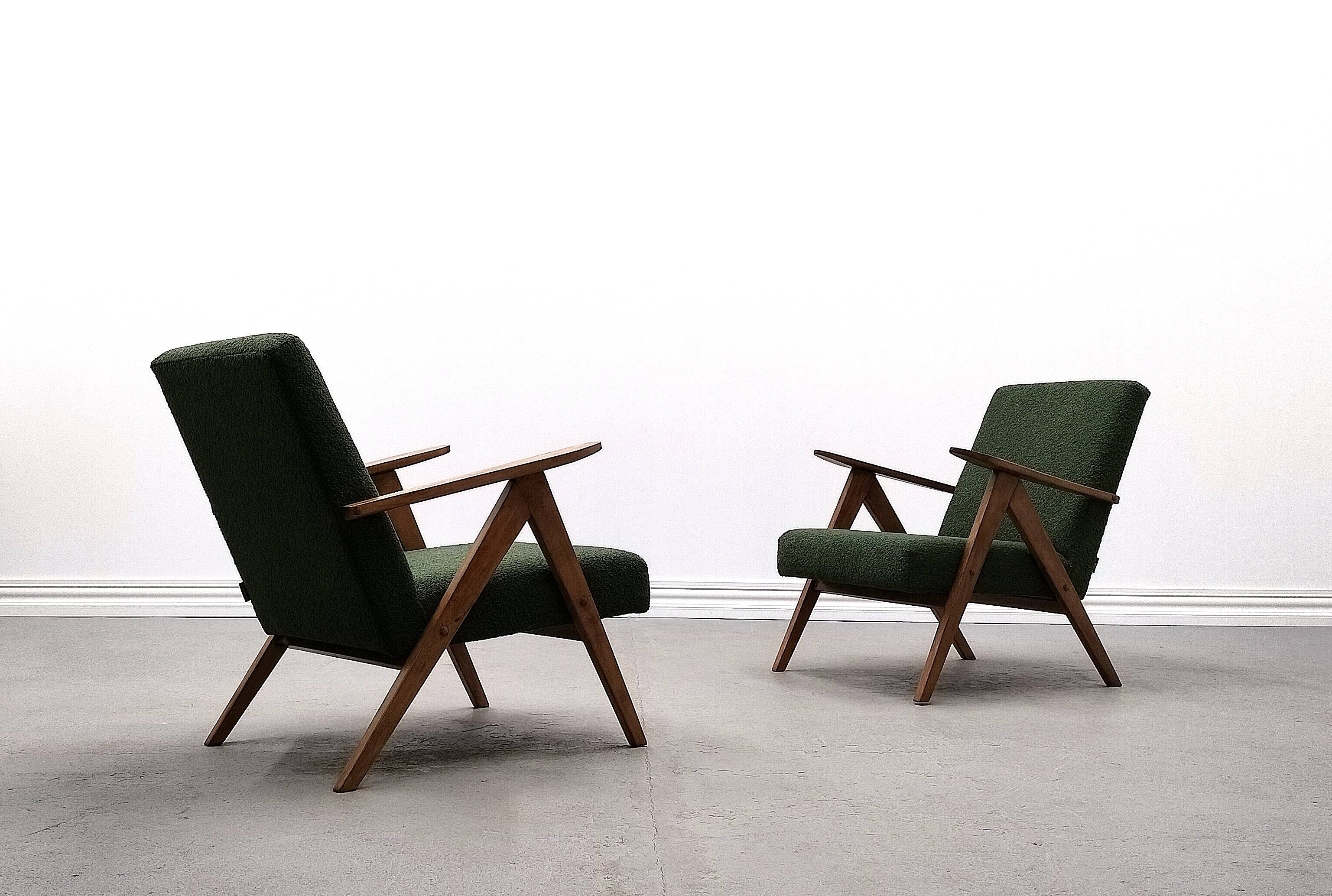 Mid Century Easy Chair Model B - 310 Var in Light Green Buckle