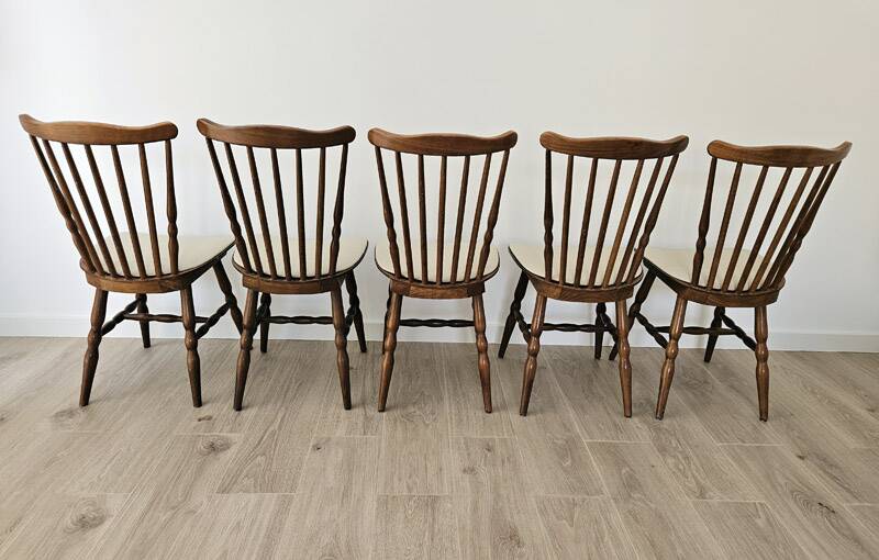 Lot de 5 chaises estampillées Baumann modèle Boston - années 70.