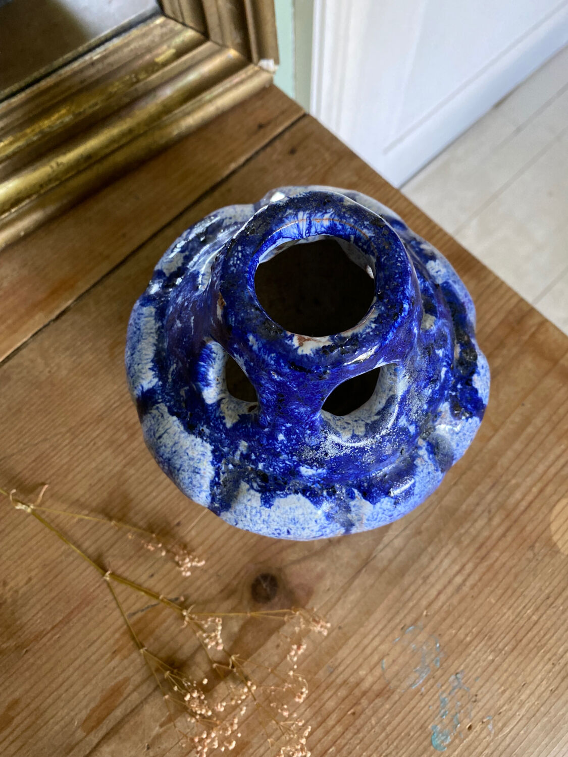 Fat lava glazed ceramic vase