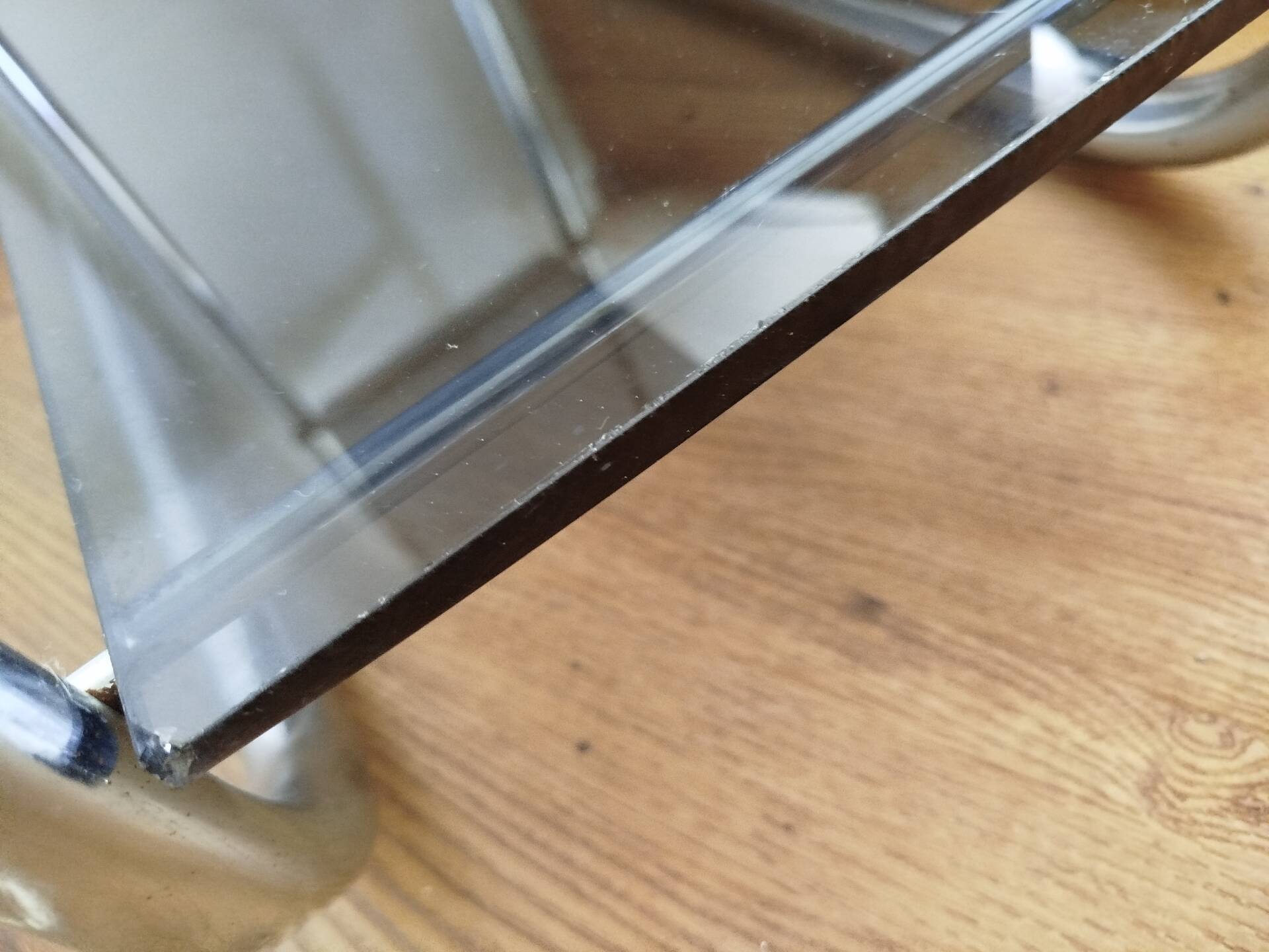 Étagère Bauhaus en métal chromé et verre fumé, années 70