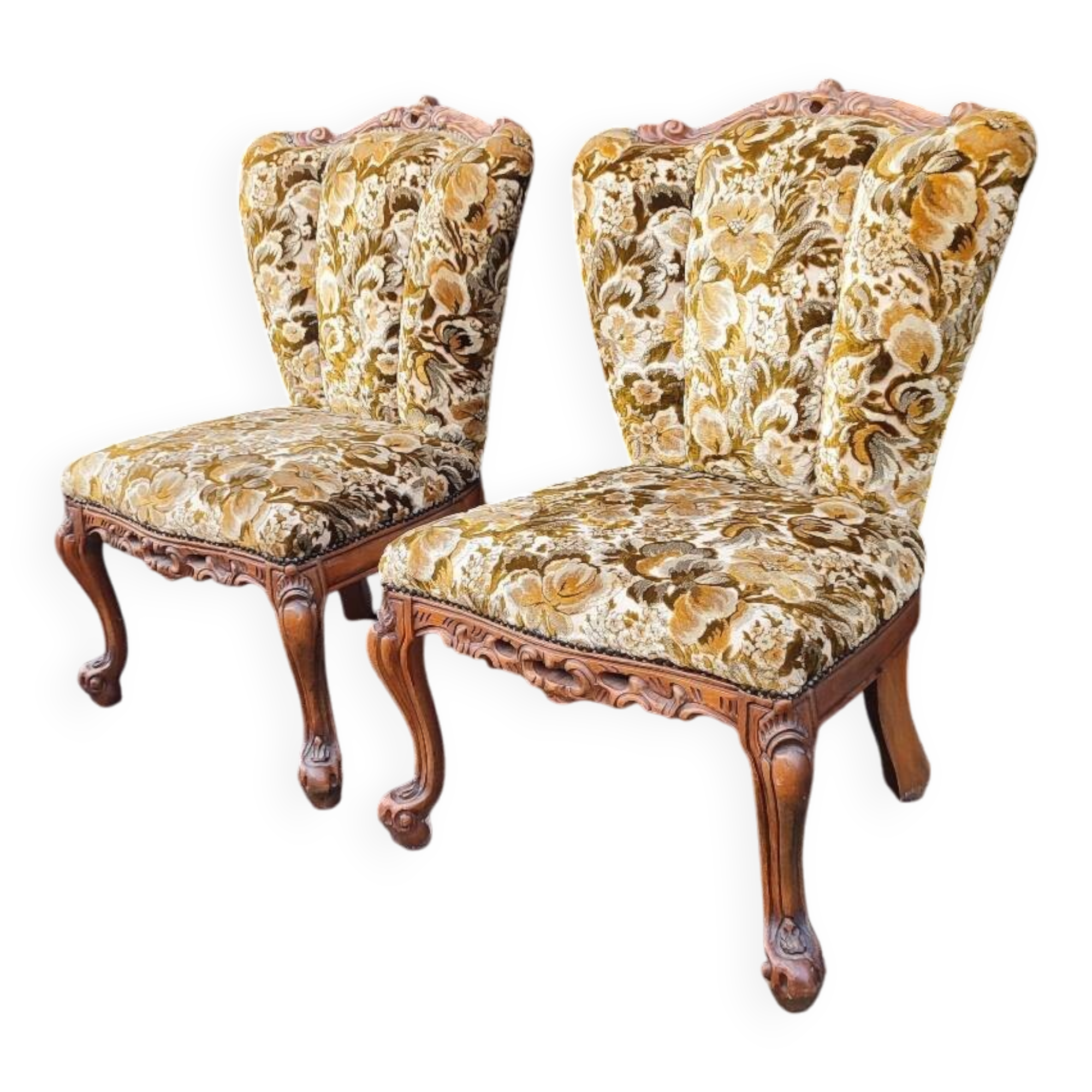 Set of 2 velvet cocktail/toadstool chairs