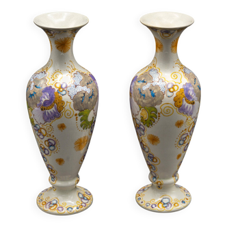 Pair of hand-painted ceramic vases in Dutch Art Nouveau Gouda PZH, 'Violetta', 1899
