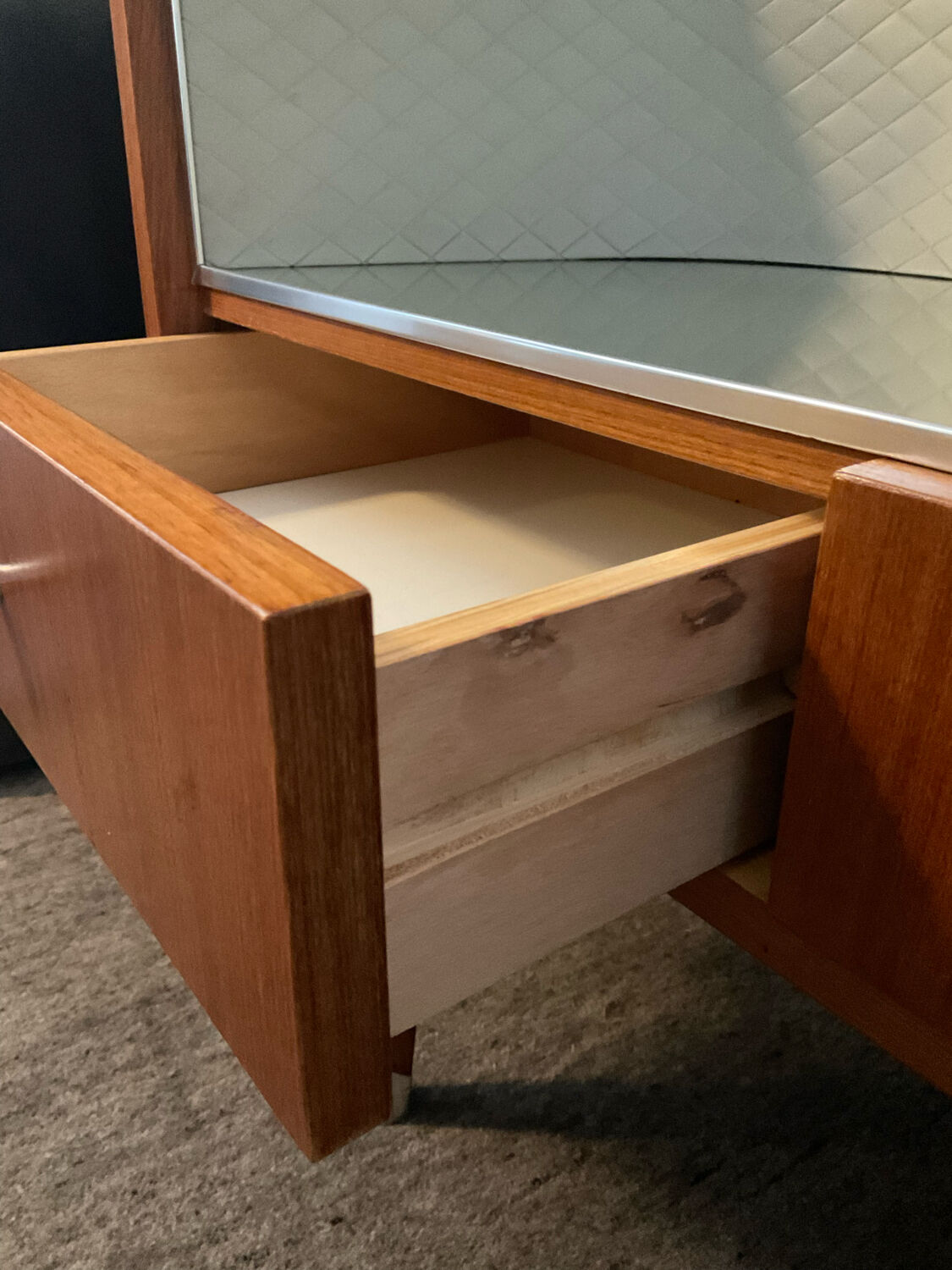 Enfilade Scandinavian tv cabinet of the 60s in teak