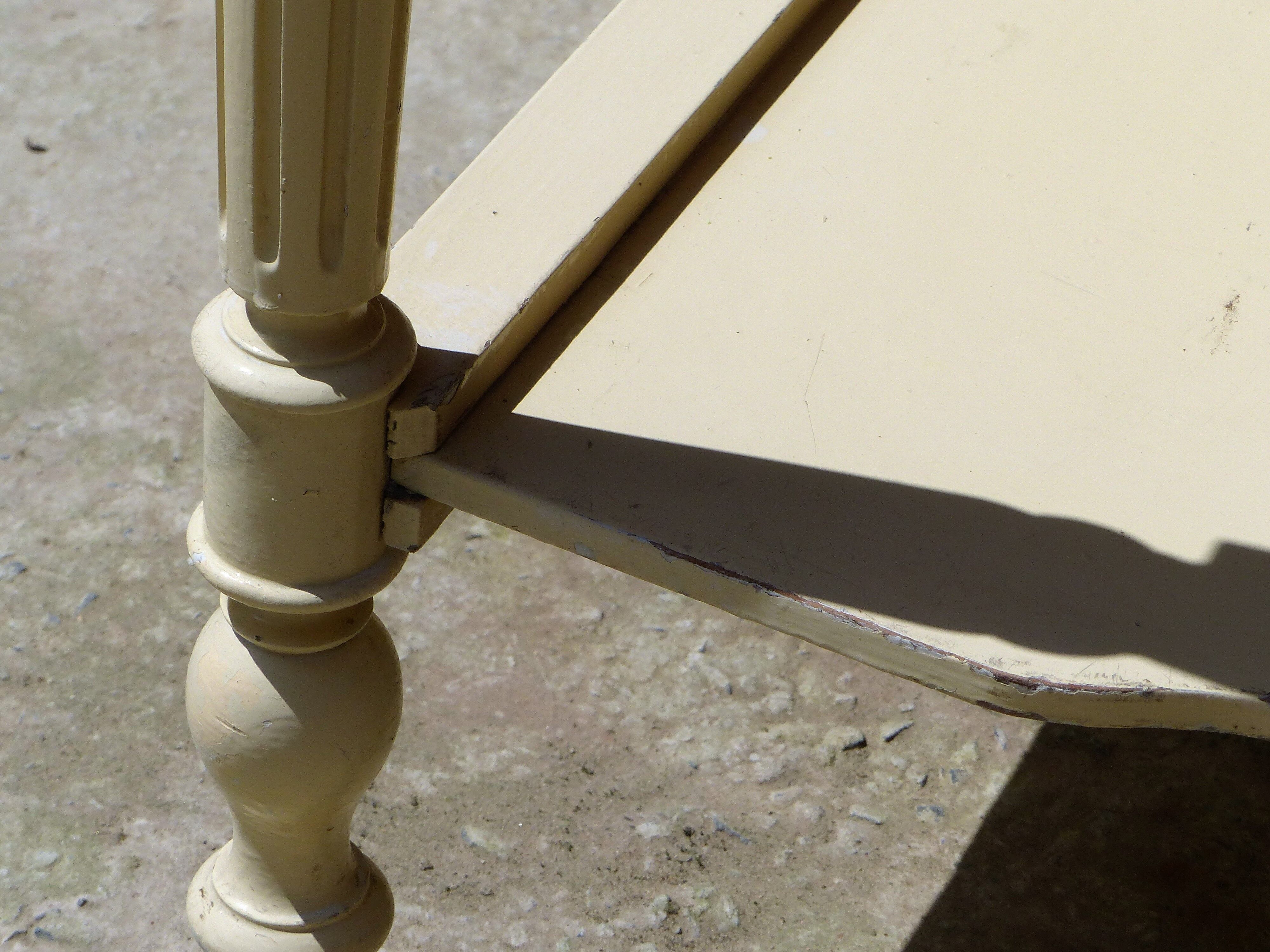 Dressing table toilet