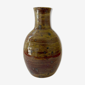 Pansu vase in red sandstone