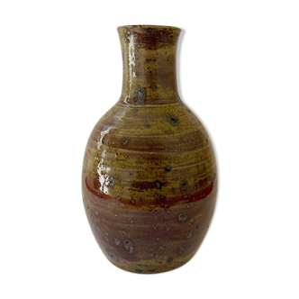 Pansu vase in red sandstone