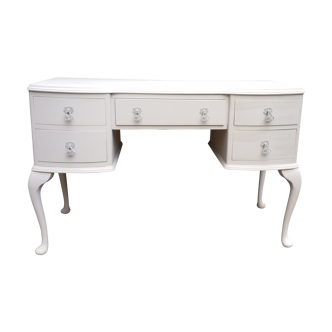 Chippendale desk