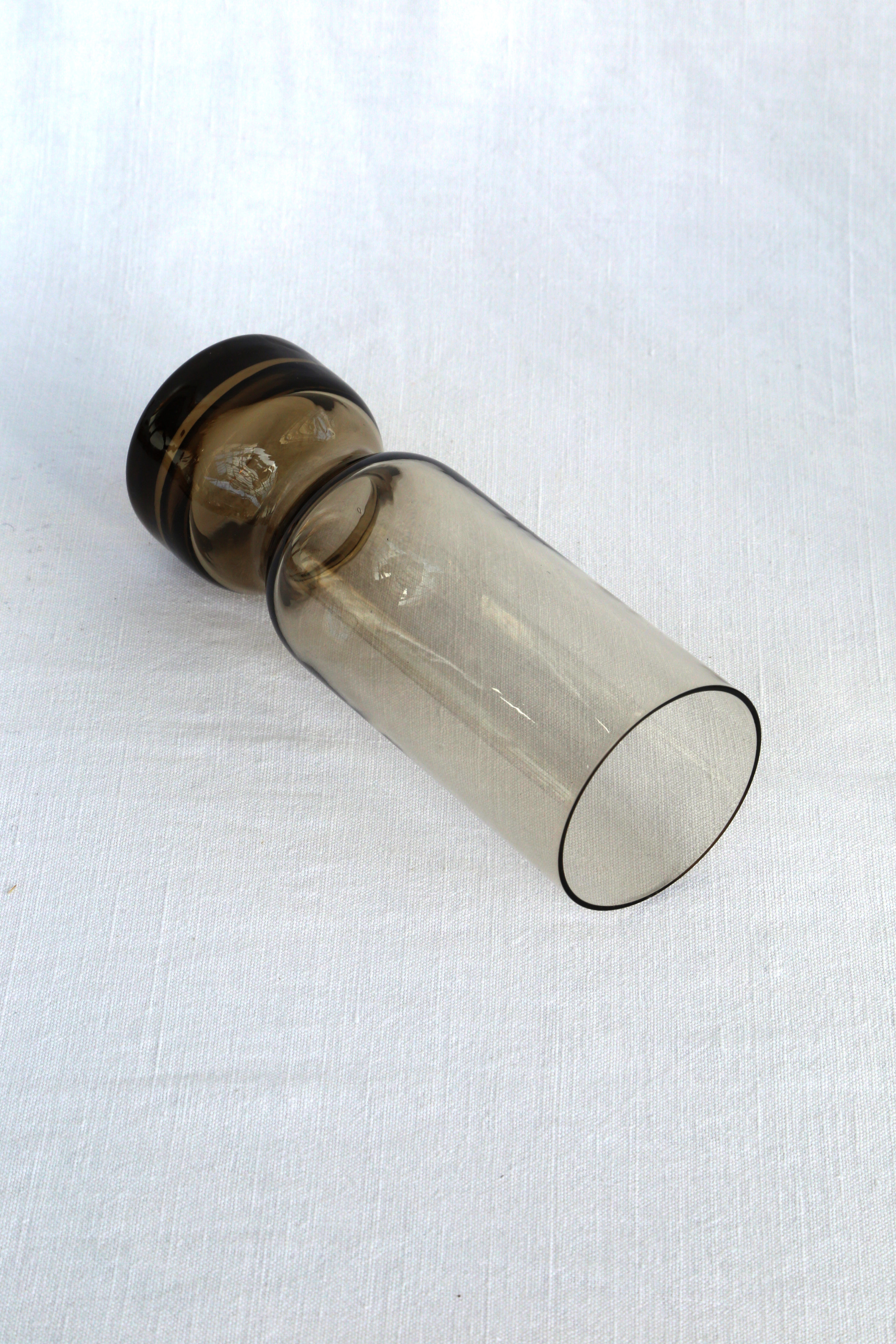 6 high glasses in smoked glass