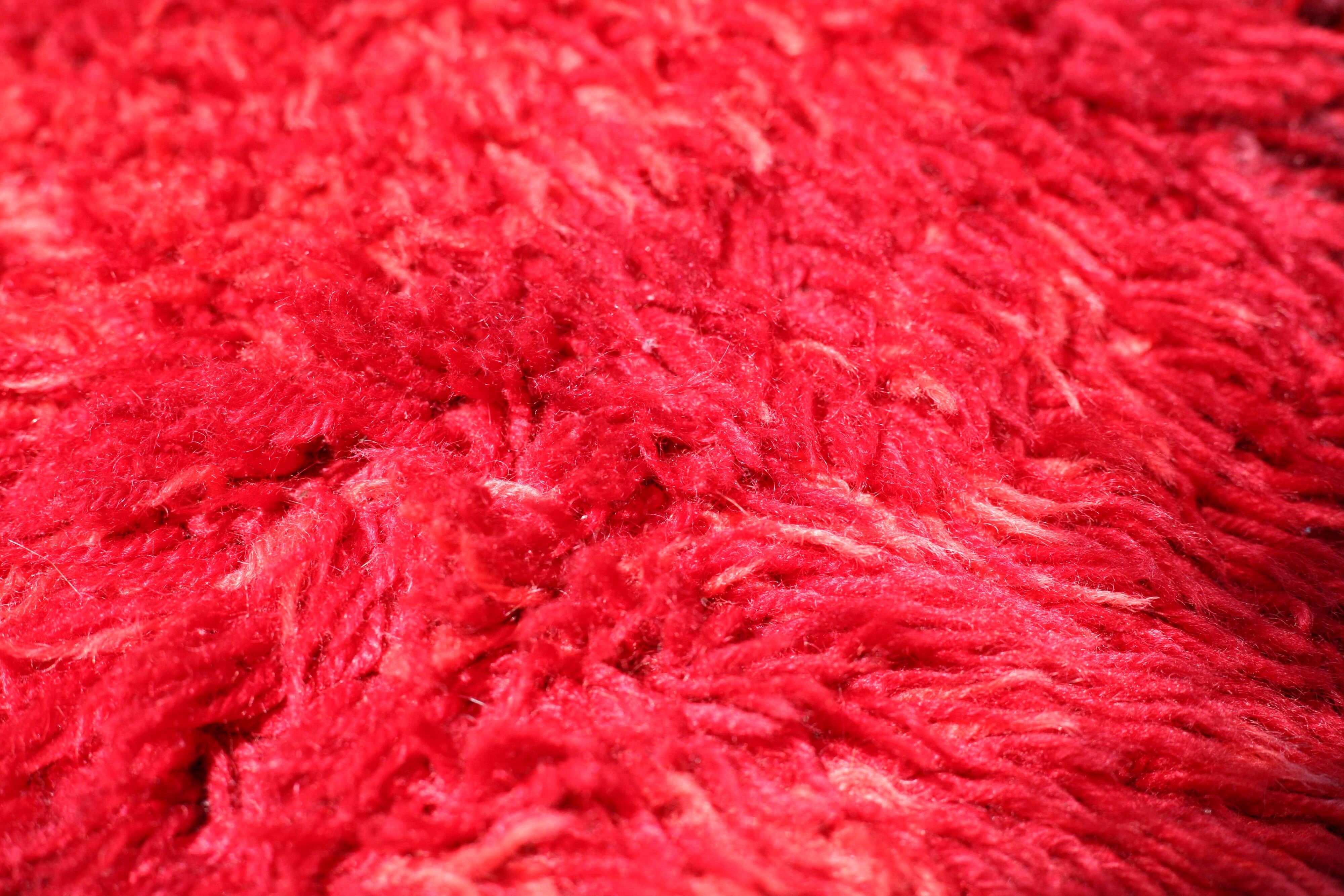 Space age rug. Psychedelic decor. Circa 1970.