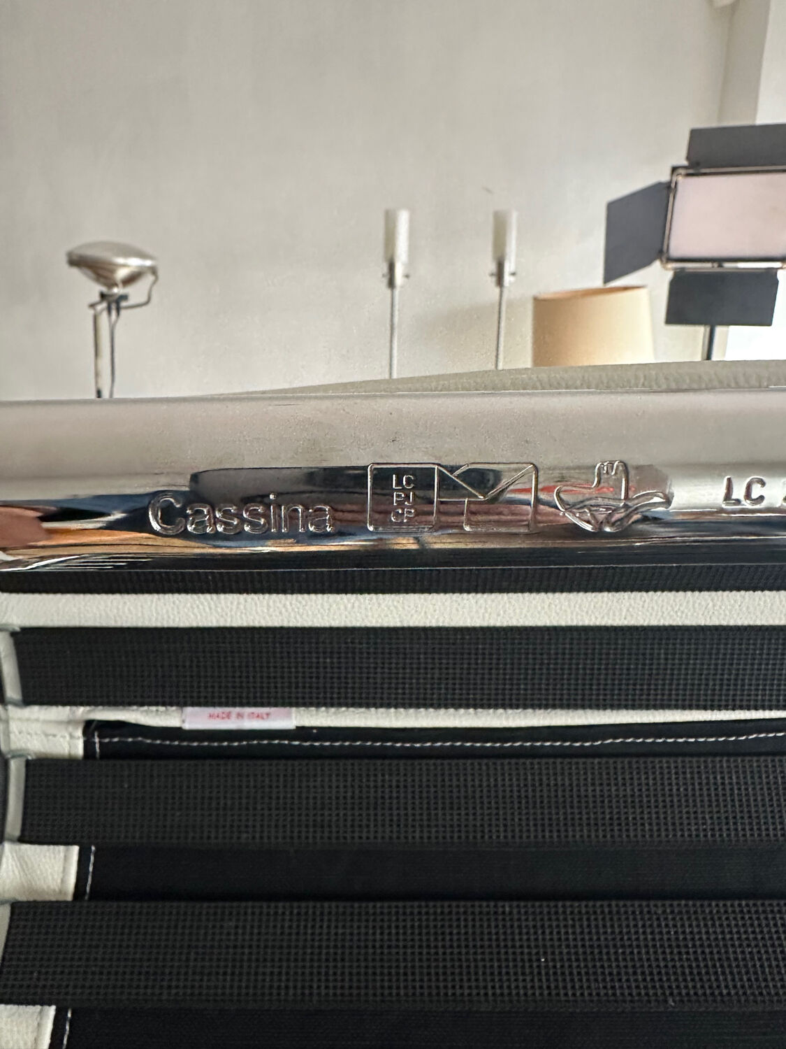 Chaise longue LC4 édition Cassina état proche du neuf